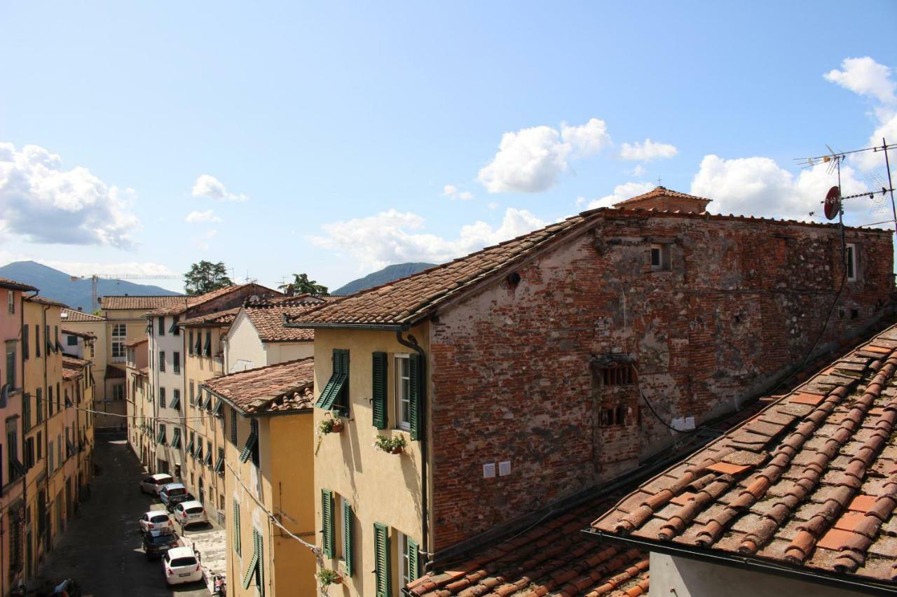 Delizioso Appartamento Centro Storico Lucca Comics 外观 照片